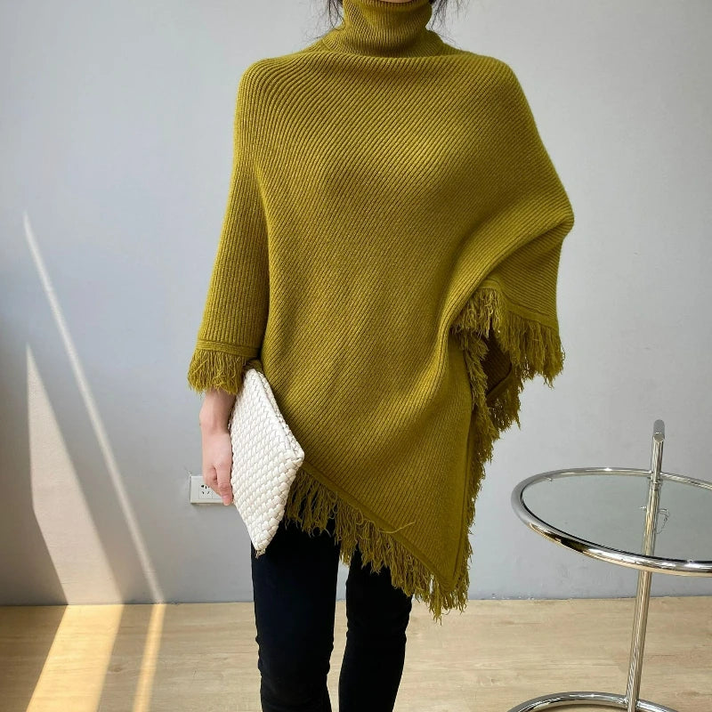 Selma | Strikket poncho-sjal med rullekrage