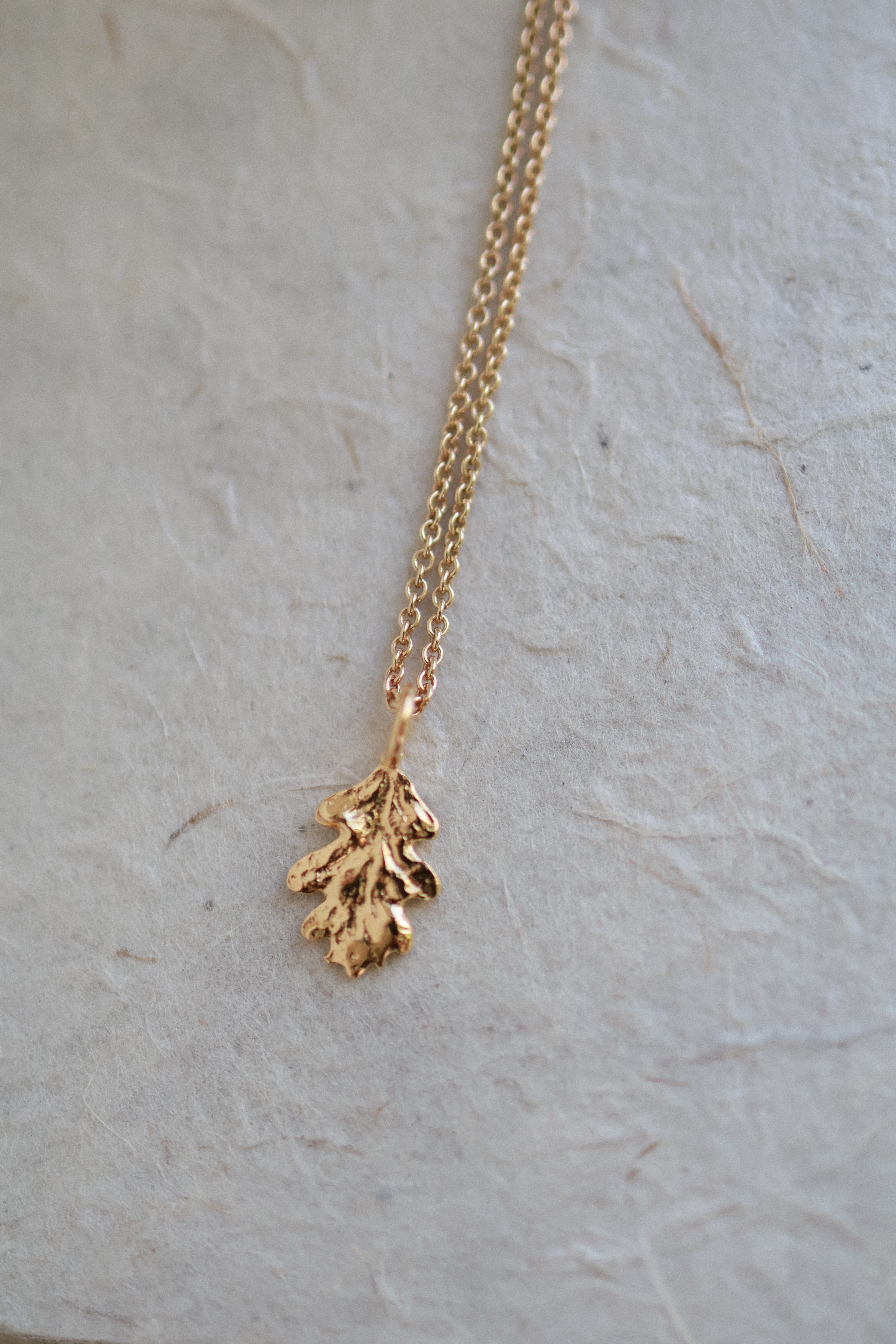 Oak necklace small