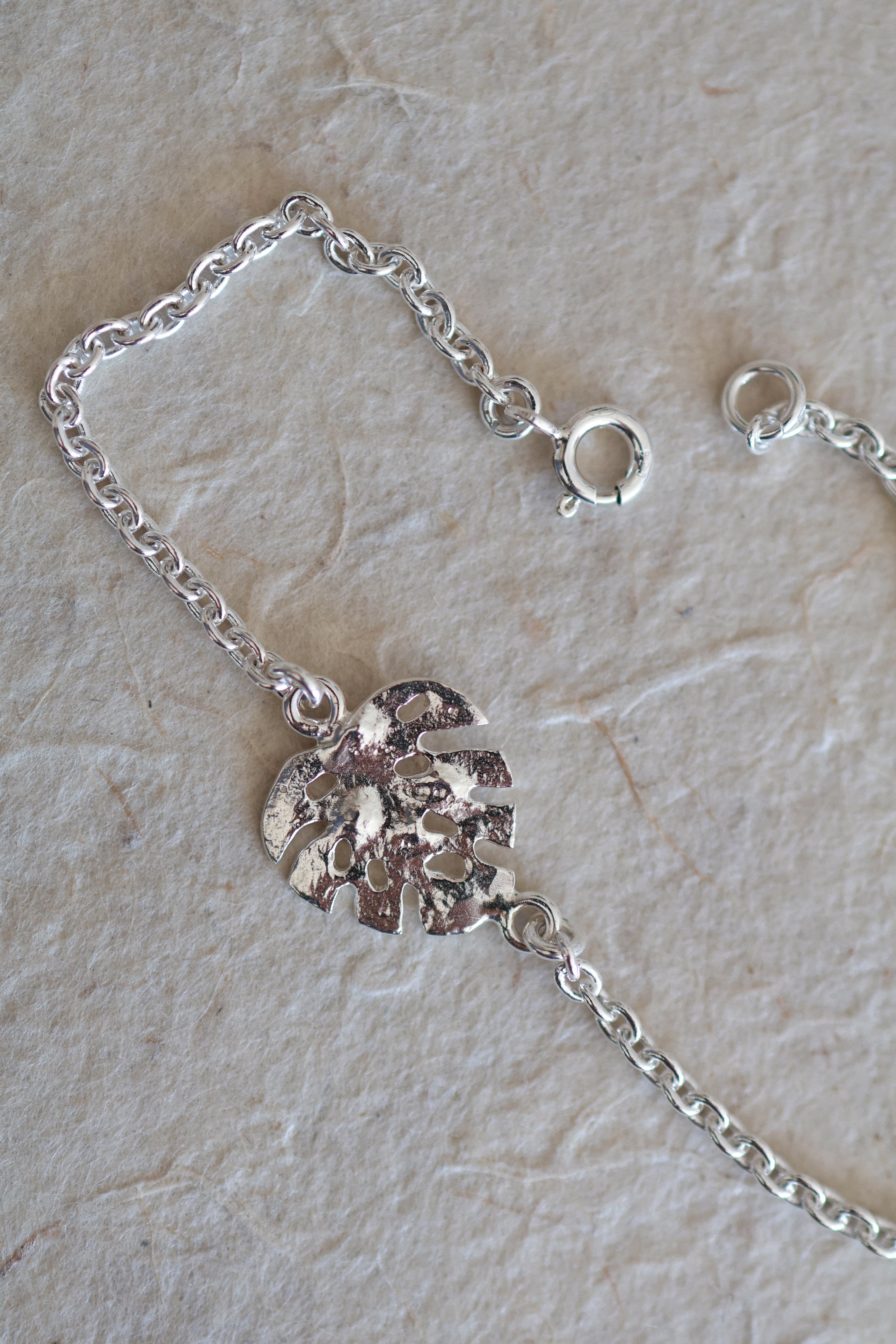 Monstera bracelet