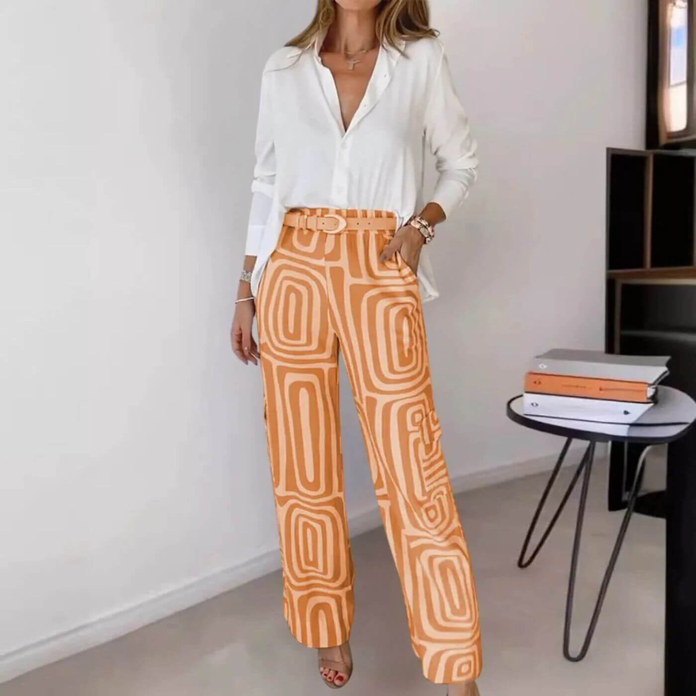 Elisabeth | Stilfull Bluse- og Bukse-sett med Belte