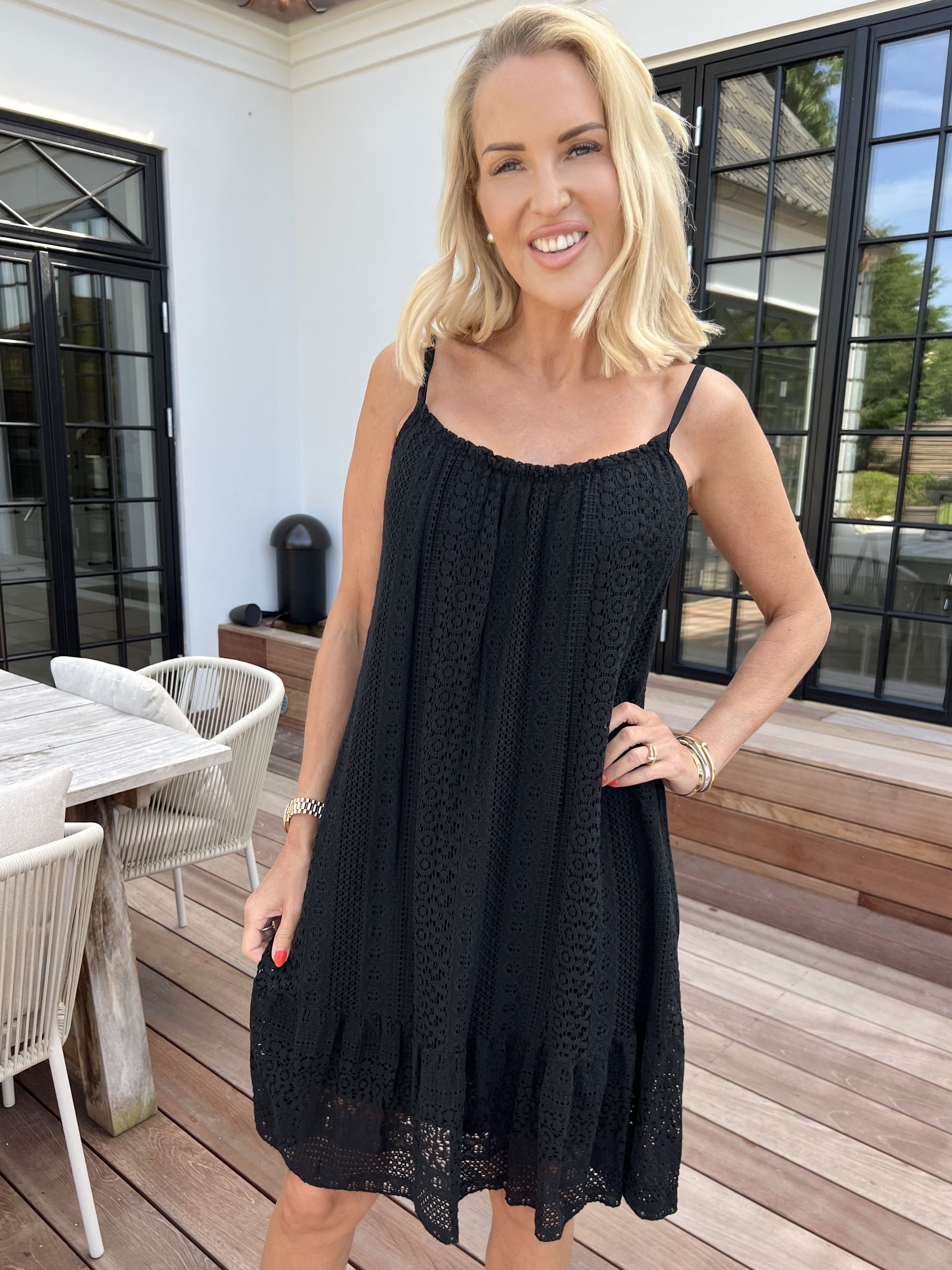 Marit - Stropkjole i myk blonde i bomull
