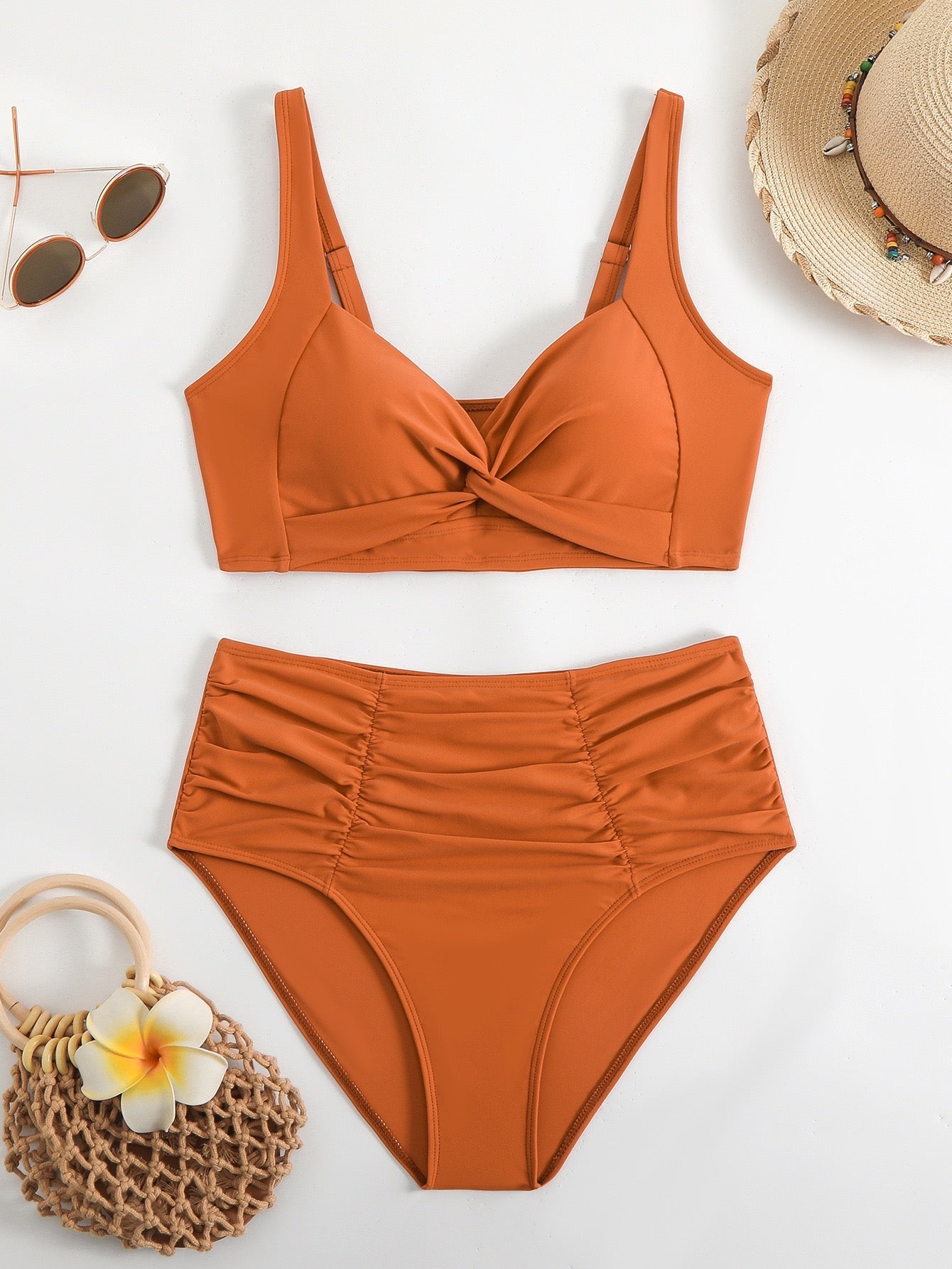 Høytlivs Bikini Sett med Twist