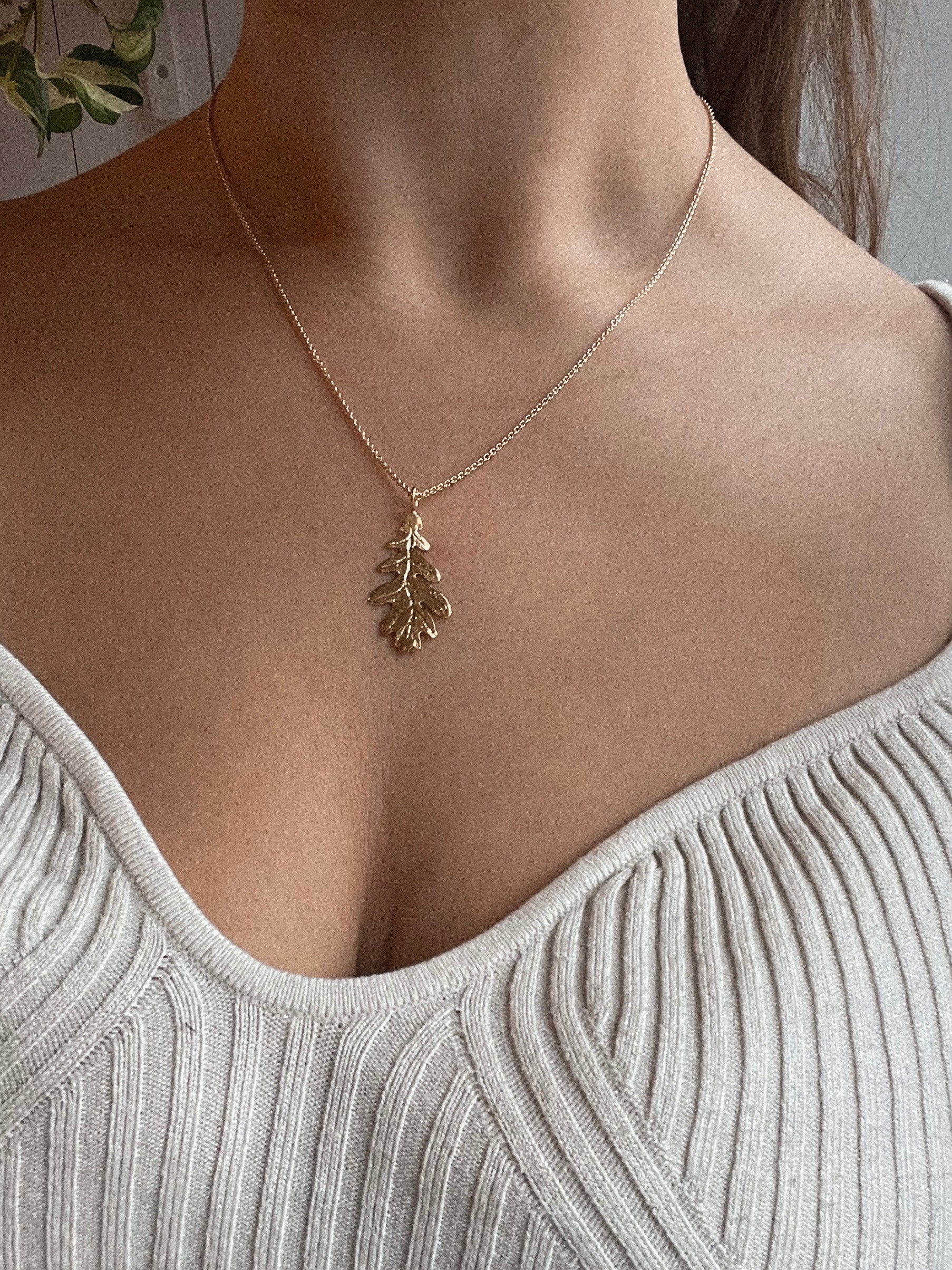 Oak necklace large