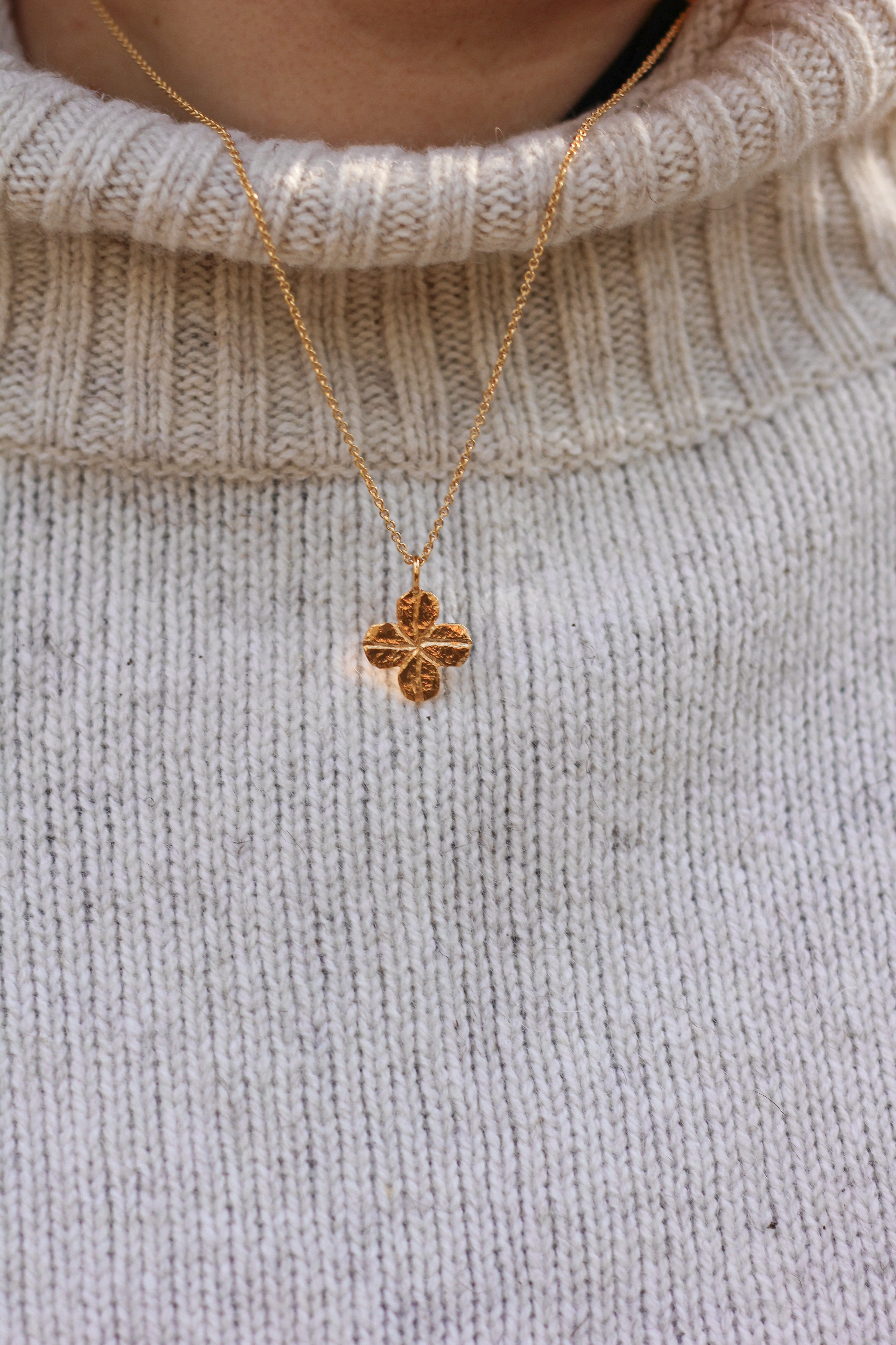 Clover necklace large