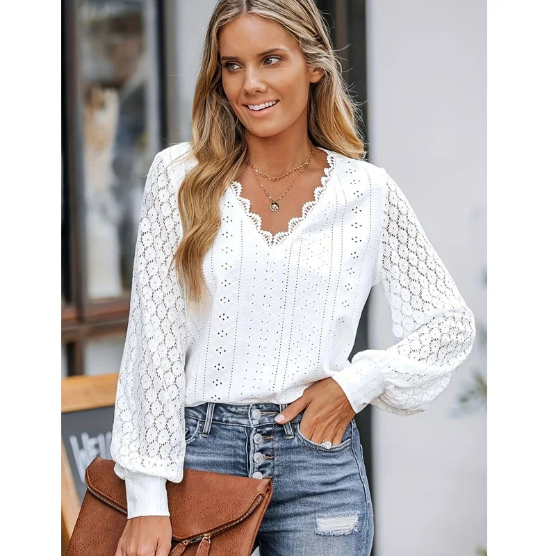 Lillehvit | Brodert Bluse